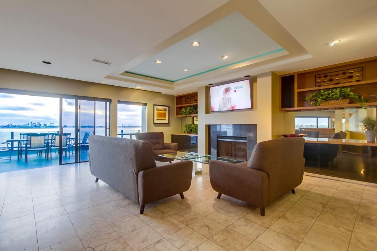 Mission Bay Dreams - W Bay Access, Parking, Pool & Holiday home