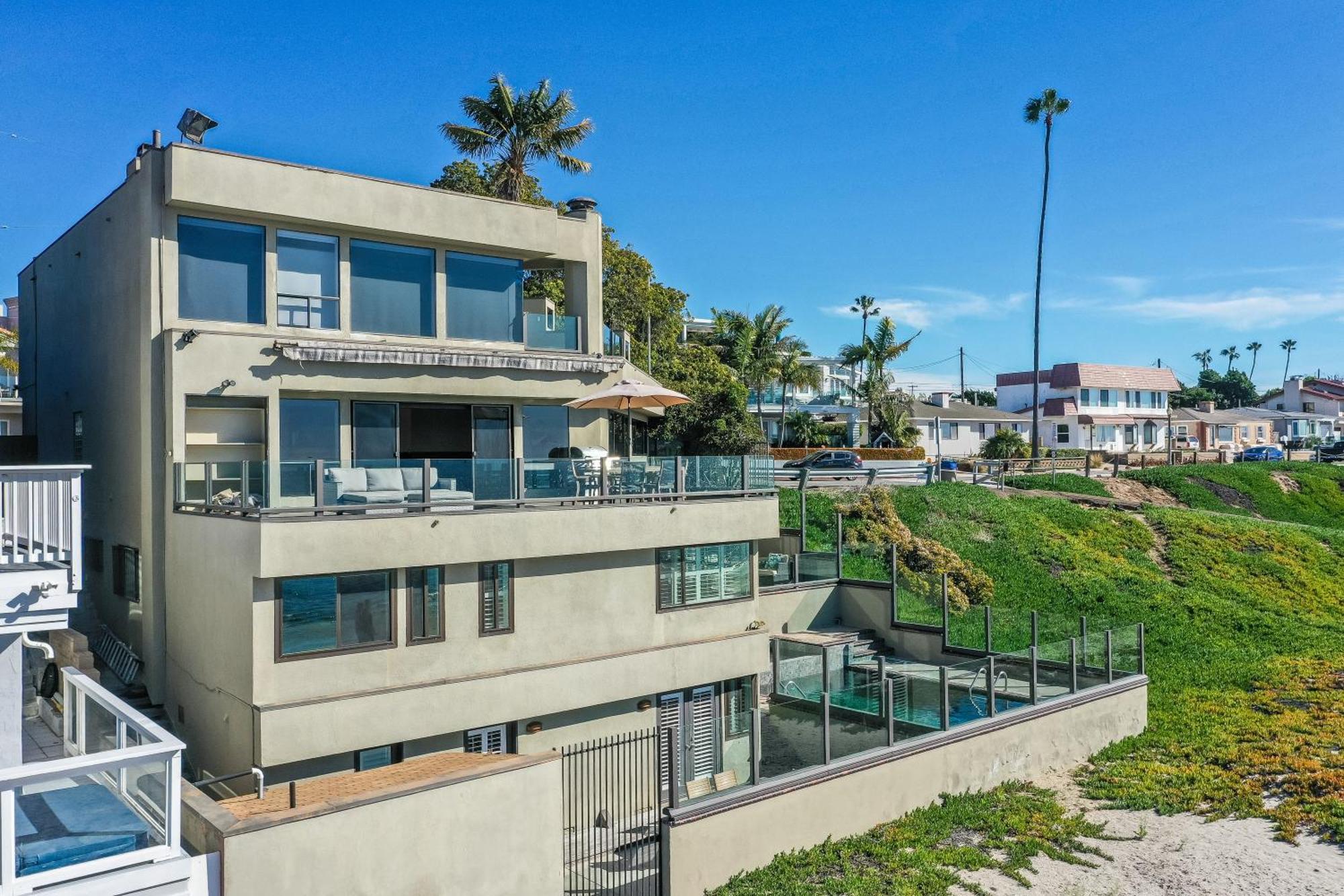 Mission Bay Dreams - W Bay Access, Parking, Pool & Holiday home